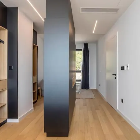 Perfect For Privacy With Views Vila *