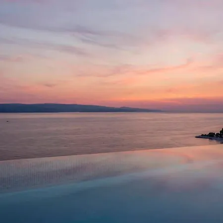 Perfect For Privacy With Views *