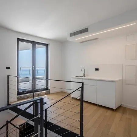 Perfect For Privacy With Views Vila