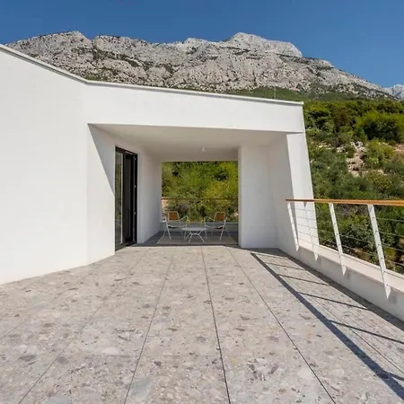 Perfect For Privacy With Views Vila *