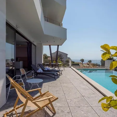 Perfect For Privacy With Views * Brela