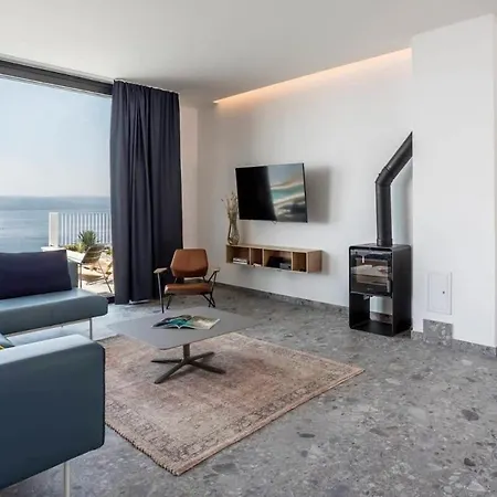 Perfect For Privacy With Views Villa