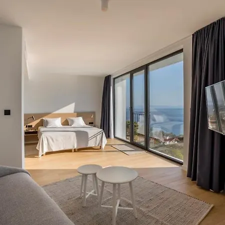 Perfect For Privacy With Views Brela